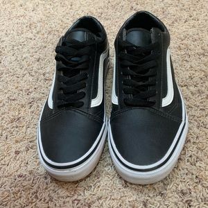 Vans Like New Leather Old Skools!!